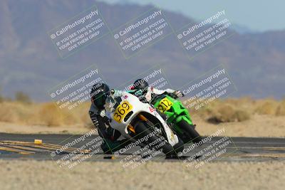media/Mar-22-2025-CVMA (Sat) [[462c0ffedb]]/Race 13-Amateur Supersport Middleweight/